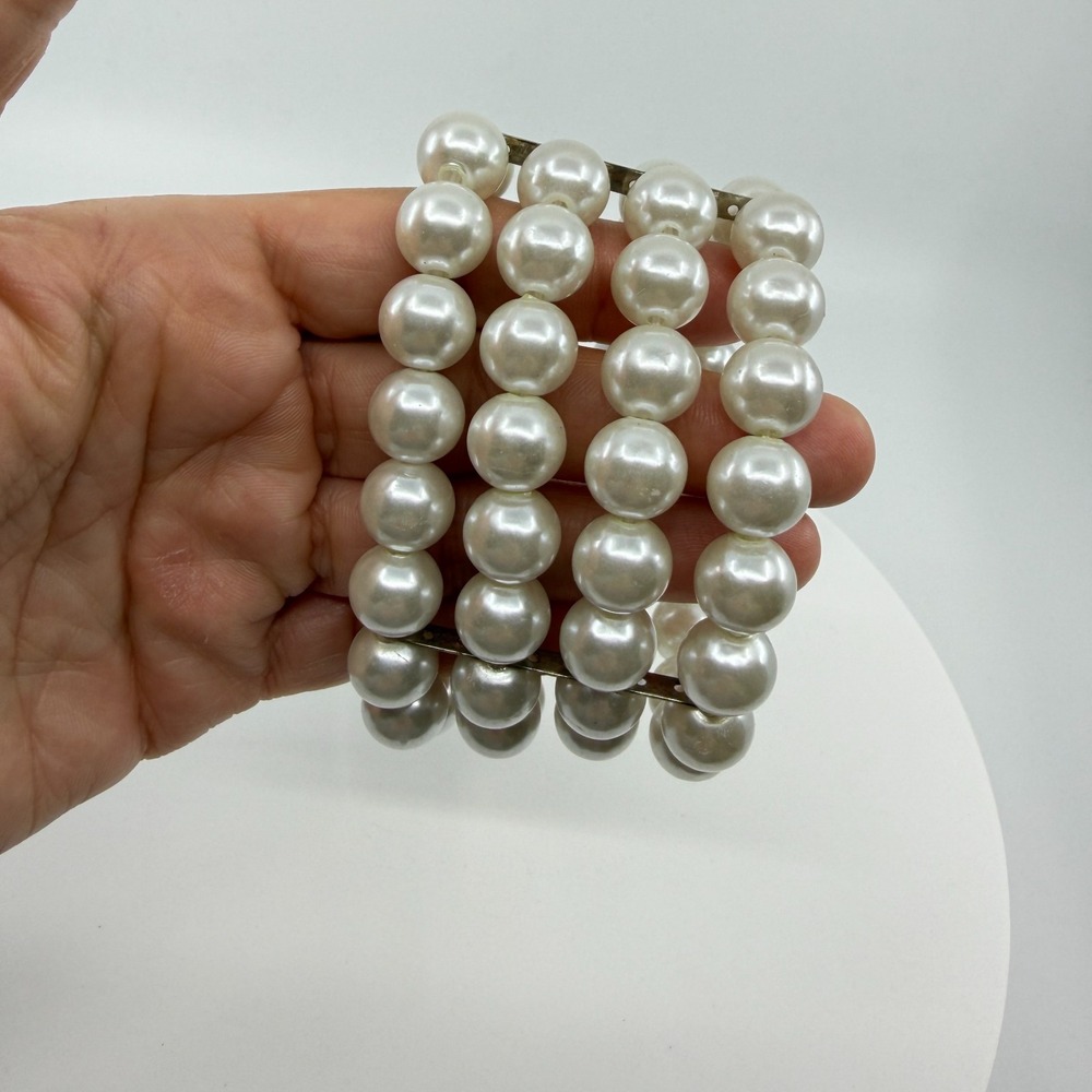Y2K White Pearl Multi-Row Stretch Bracelet - Classic Statement Jewelry